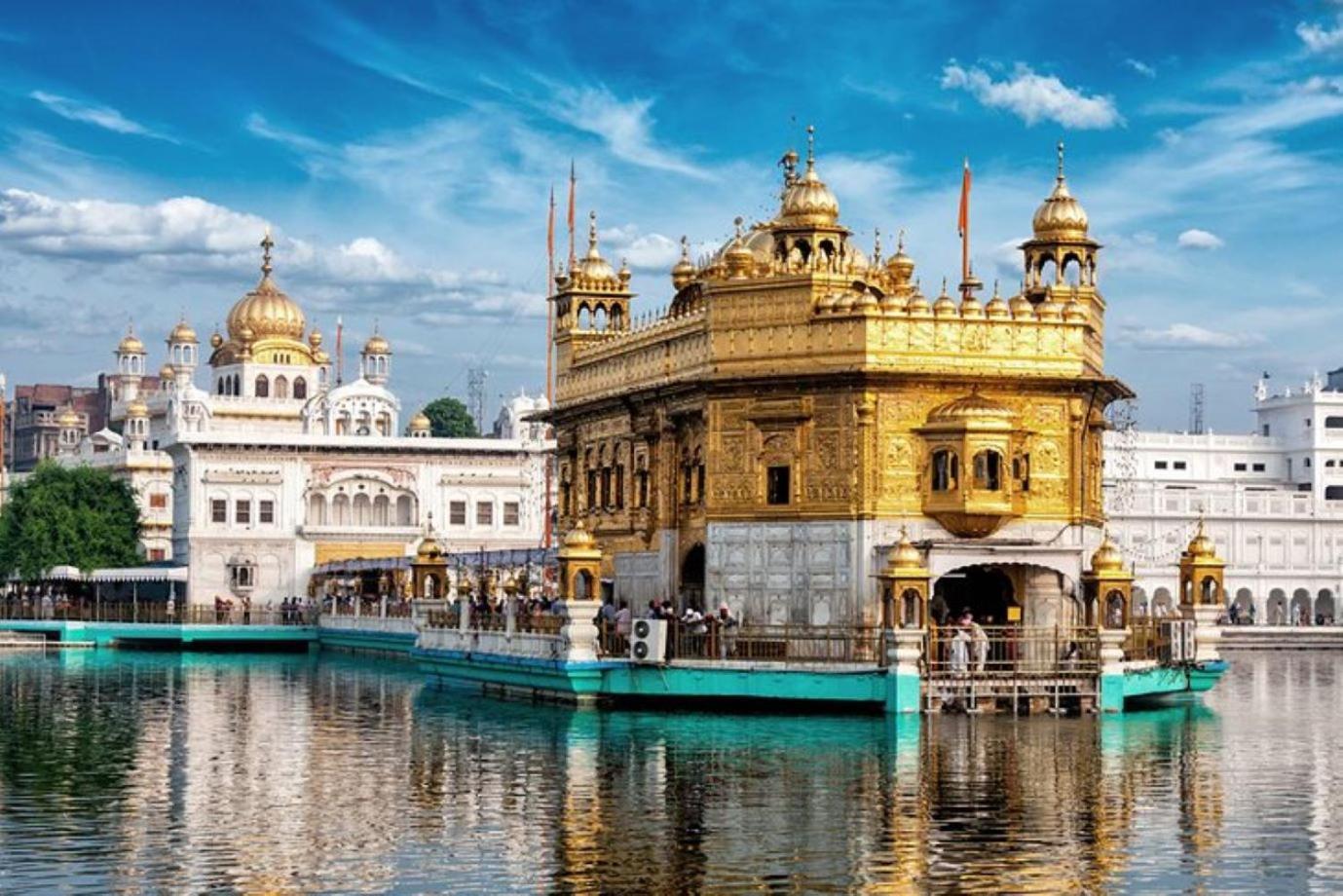 Hotel Rv Golden Amritsar Esterno foto