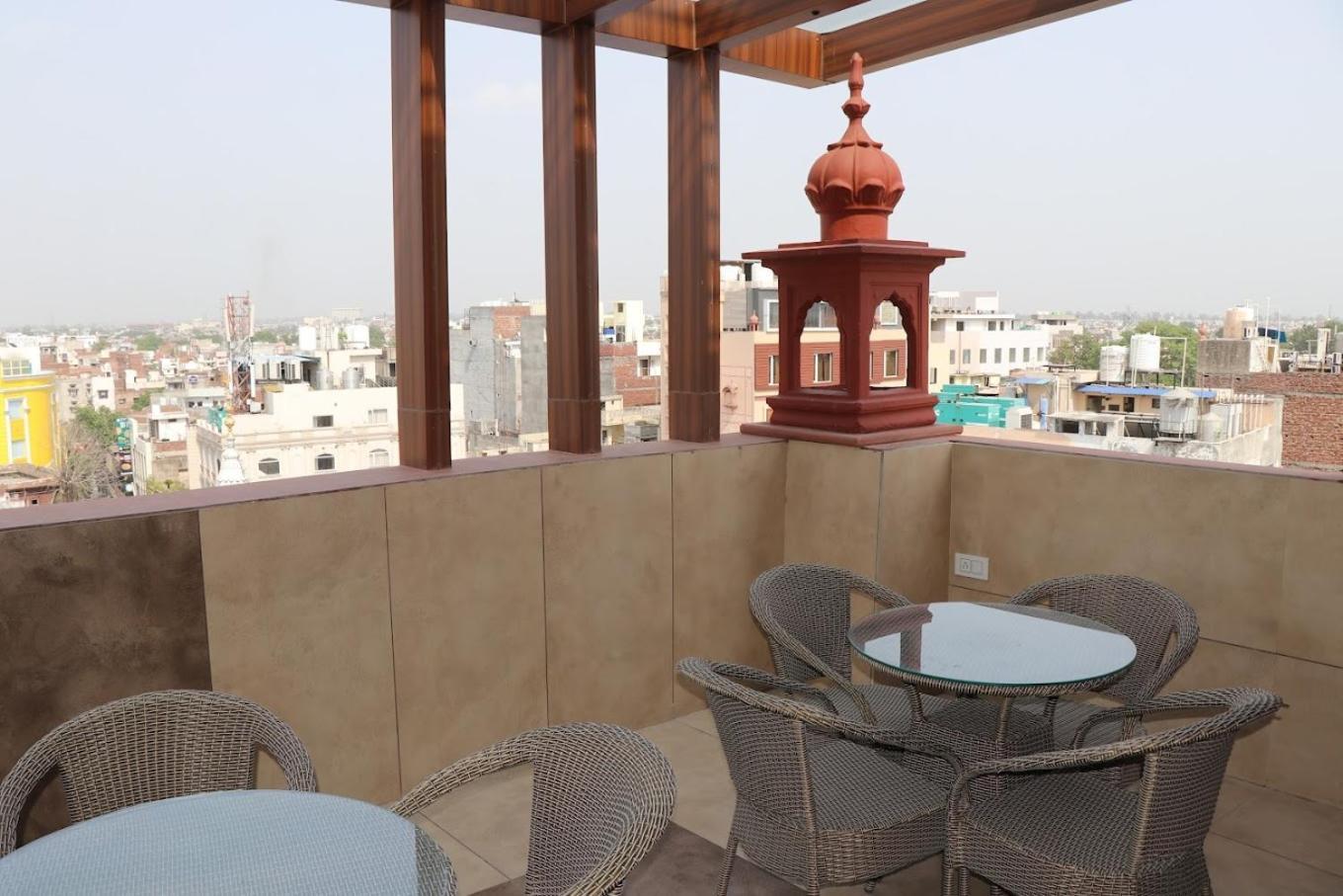 Hotel Rv Golden Amritsar Esterno foto
